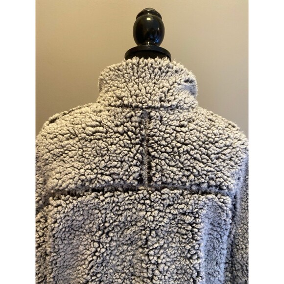Thread & Supply Fuzzy Teddy Bear Jacket Size Medium Lined Pockets 1/4 Zip Gray - Picture 5 of 12